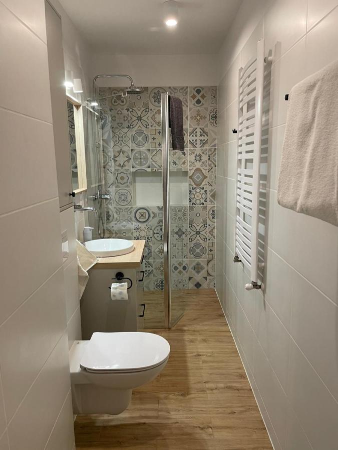 Apartamenty Guzik 22 Krosno Eksteriør bilde